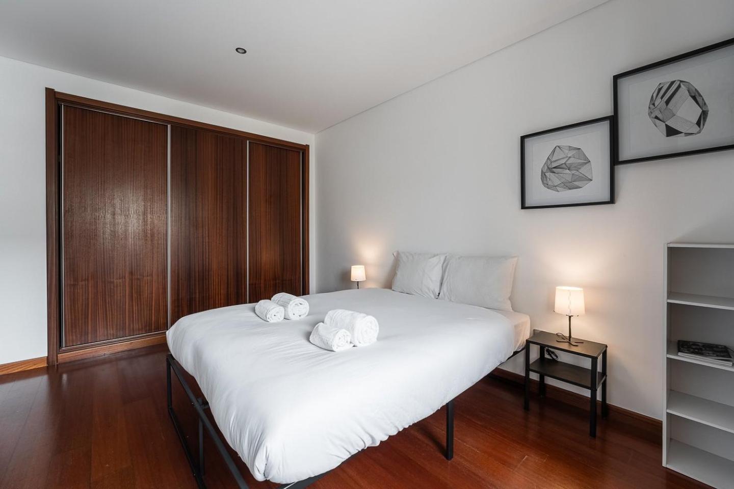 Guestready - A Modern Stay In Авейру Екстер'єр фото